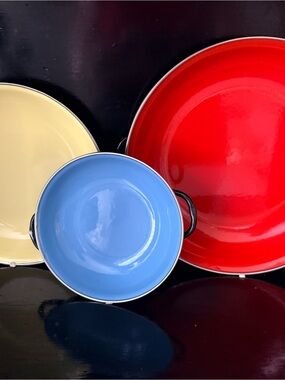 Vintage Emo Celje Enamelware Nesting Skillet Set